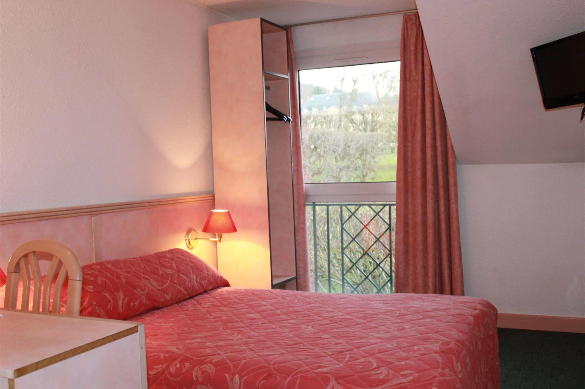Hotel Le Village Gif-sur-Yvette Exterior foto